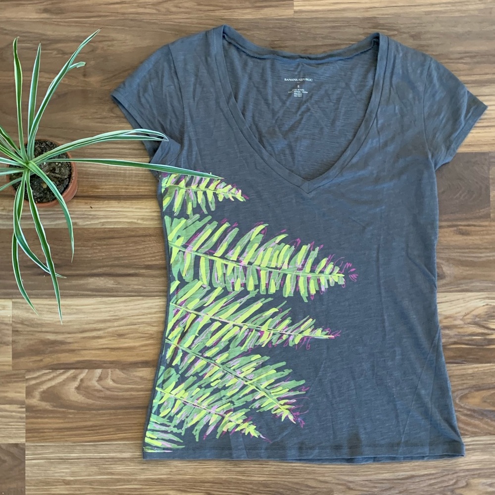 Banana Republic Tee Shirt